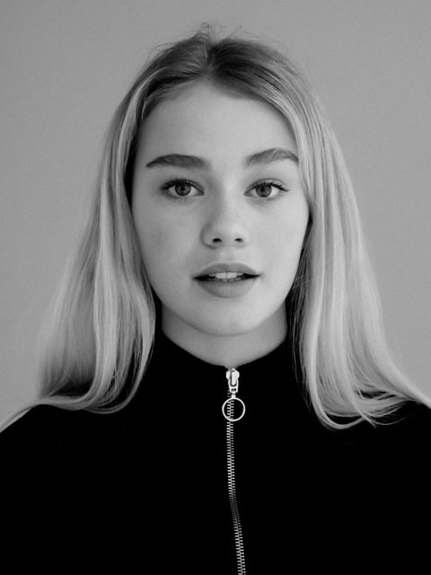 Eva Júlía